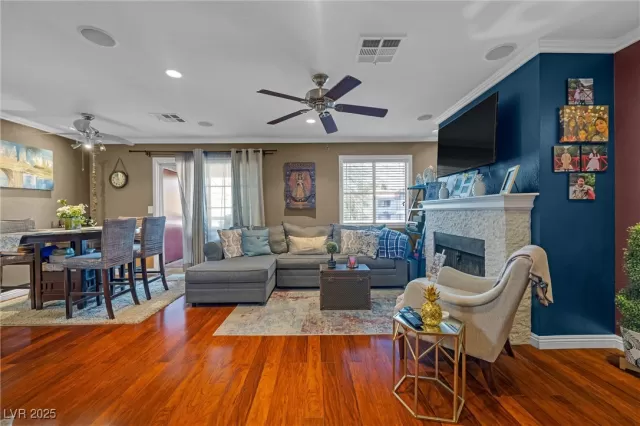 MLS: 2669925 Condo For Sale