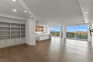 Photo #2: 2669946 Listing 