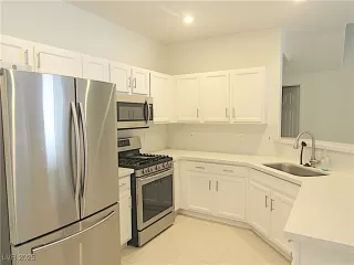 Photo #1: 2669965 Listing 