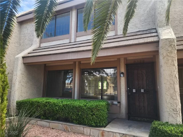 MLS: 2669971 Condo For Sale