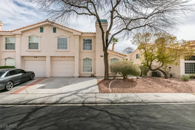MLS: 2669978 Condo For Sale