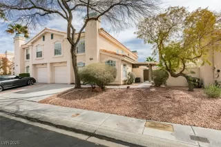 Photo #2: 2669978 Listing 