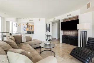 Photo #5: 2669982 Listing 