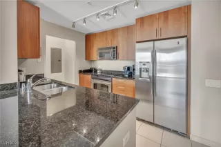 Photo #6: 2670057 Listing