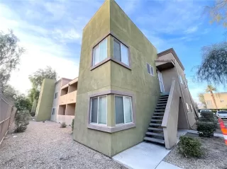 Photo #1: 2670074 Listing 