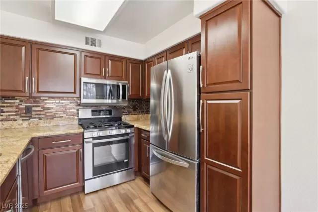 MLS: 2670075 Condo For Sale