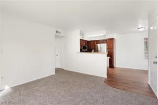 Photo #5: 2670075 Listing