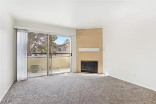 Photo #6: 2670075 Listing