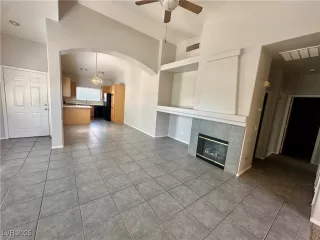 Photo #5: 2670097 Listing 