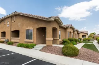 Photo #2: 2670106 Listing 