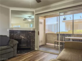 Photo #5: 2670156 Listing 