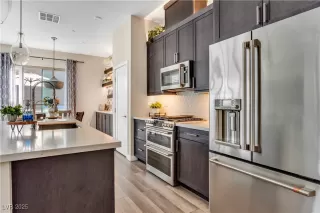 Photo #6: 2670209 Listing 