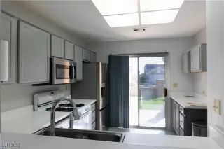 Photo #3: 2670223 Listing 