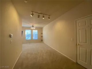 Photo #3: 2670224 Listing 