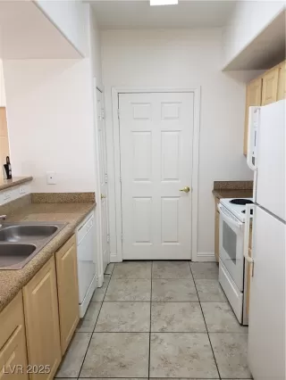 Photo #2: 2670262 Listing 