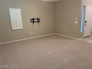 Photo #6: 2670328 Listing 