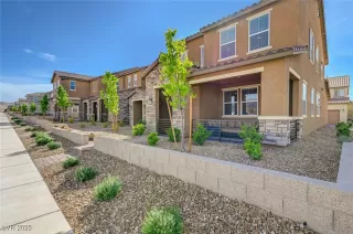 Photo #2: 2670348 Listing