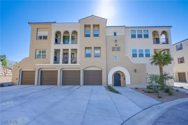 MLS: 2670363 Condo For Sale