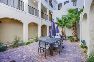 Photo #1: 2670363 Listing 