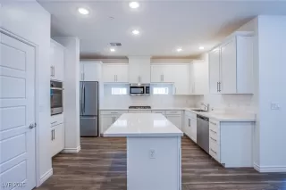 Photo #6: 2670363 Listing 