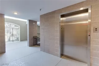 Photo #5: 2670389 Listing 