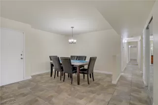 Photo #4: 2670399 Listing