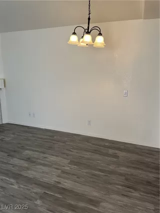 Photo #2: 2670418 Listing 