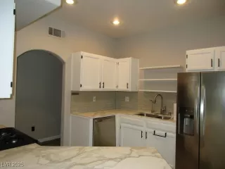 Photo #1: 2670435 Listing 