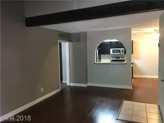 Photo #1: 2670438 Listing