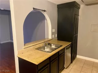 Photo #6: 2670438 Listing