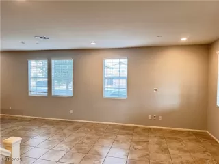 Photo #6: 2670442 Listing 