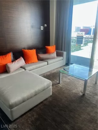 Photo #4: 2670450 Listing 