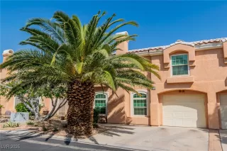 Photo #2: 2670456 Listing