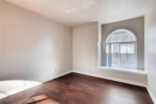 Photo #4: 2670471 Listing 