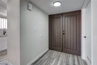 Photo #6: 2670484 Listing