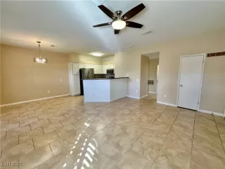 Photo #4: 2670517 Listing 