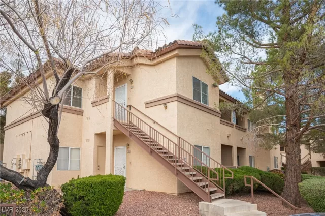 MLS: 2670551 Condo For Sale