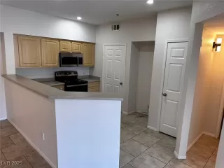 Photo #3: 2670560 Listing 