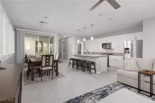 Photo #2: 2670586 Listing