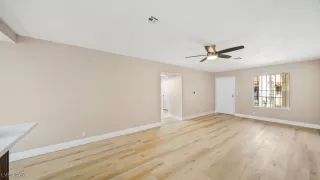 Photo #6: 2670588 Listing