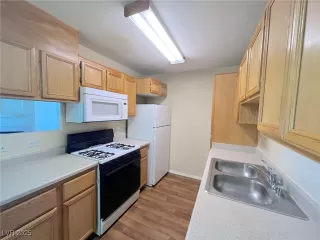 Photo #5: 2670599 Listing 