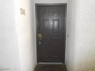 Photo #2: 2670614 Listing 