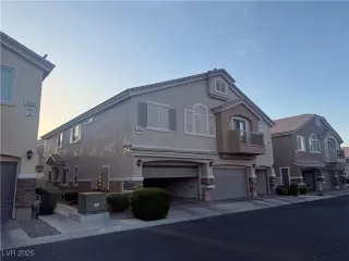 Photo #1: 2670643 Listing 