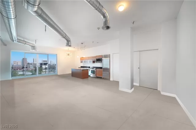 MLS: 2670647 Condo For Sale