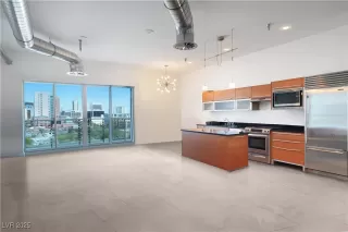 Photo #2: 2670647 Listing 