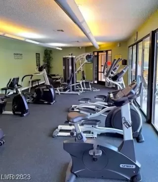 Photo #3: 2670683 Listing 