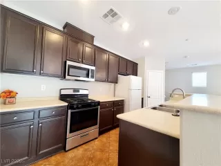 Photo #6: 2670725 Listing 