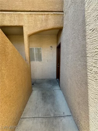 Photo #2: 2670748 Listing 