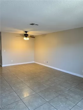 Photo #4: 2670748 Listing 