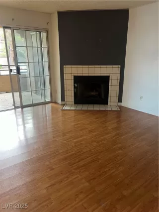 Photo #2: 2670787 Listing 
